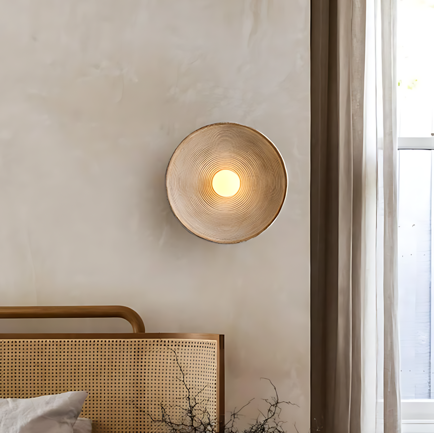 Nova Wall Light